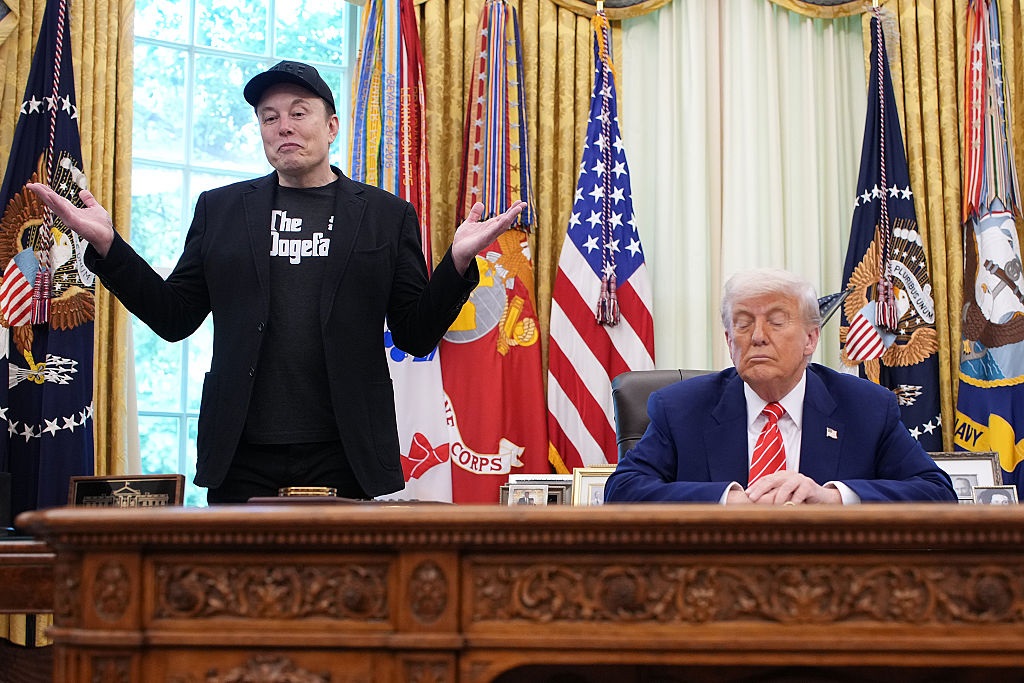 Божевільний і імпічмент. Трамп і Маск посварилися