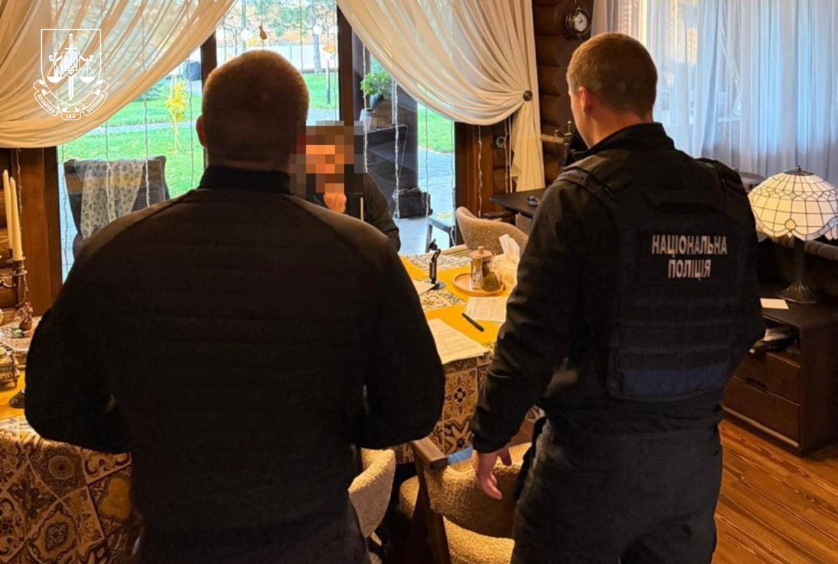 Новини України - Одеських посадовців підозрюють у розкраданні на закупівлях для ЗСУ