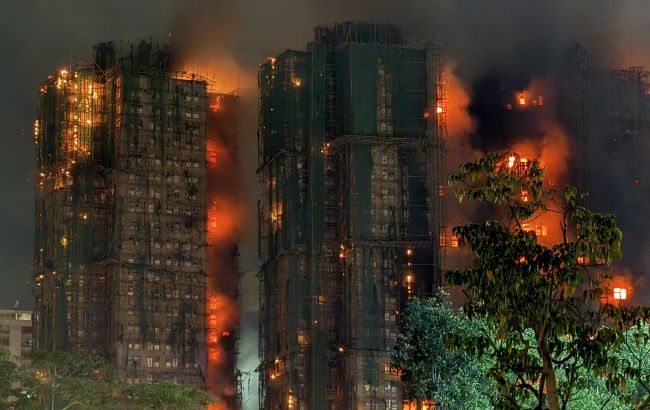 Пожежа у Гонконзі: 36 загиблих, майже 300 людей вважаються зниклими