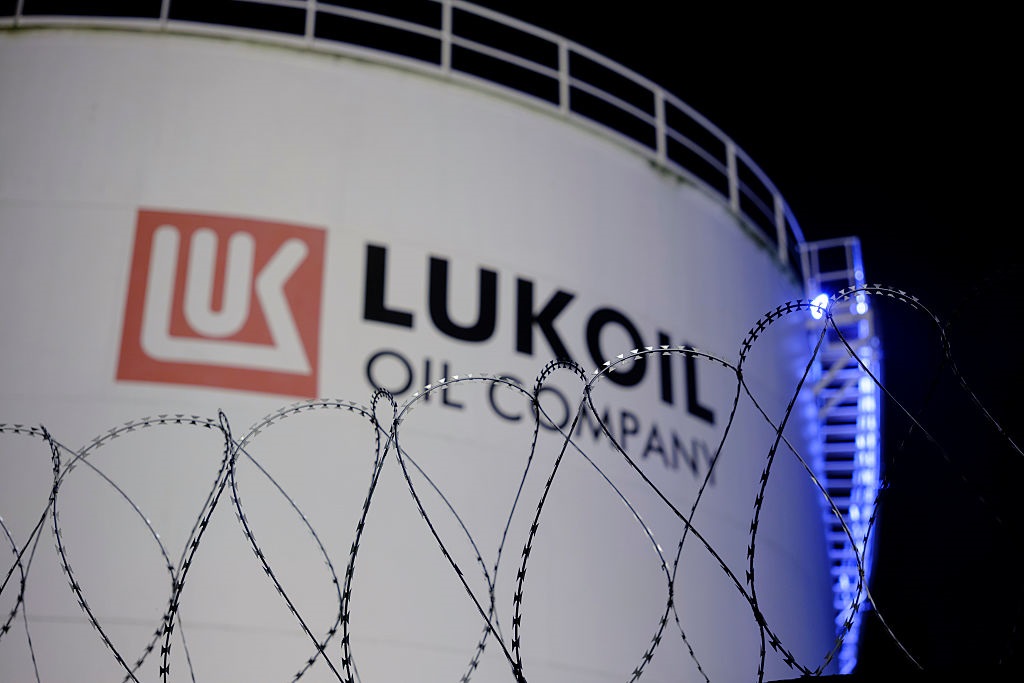 Новини світу - Союзники РФ відмовляються від її нафти: що відомо