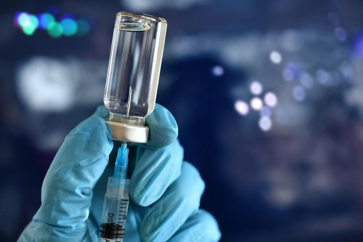 ВООЗ доправила в Україну нову партію вакцин проти сказу