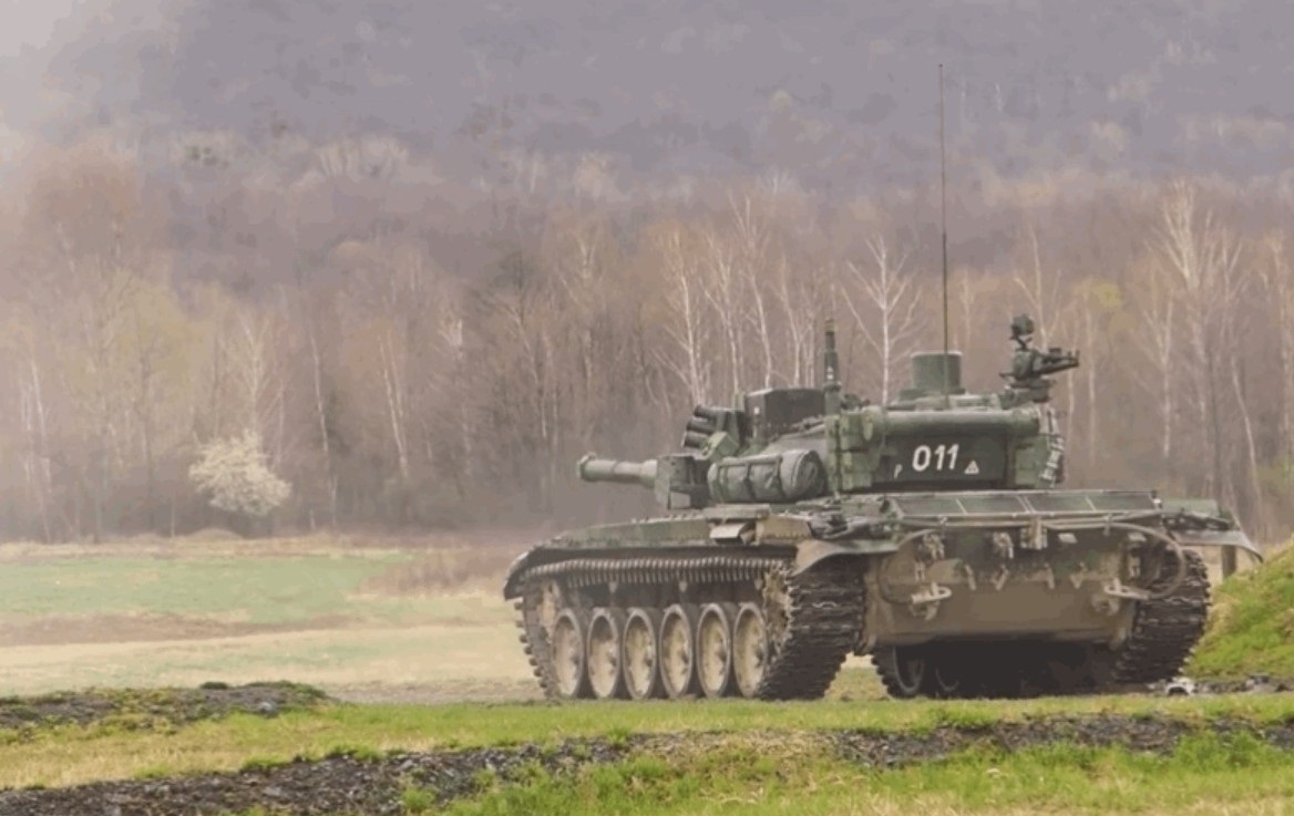 Чехія скасувала модернізацію танків Т-72, які планувала передати Україні