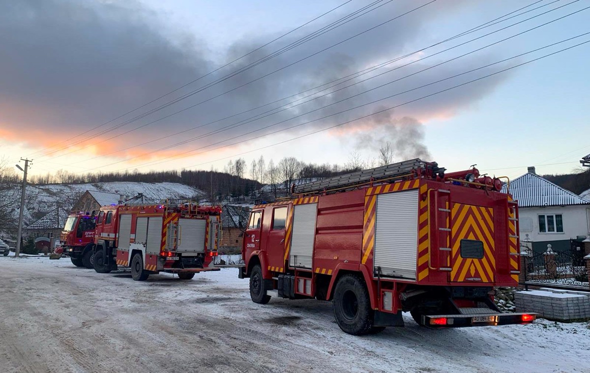 На Закарпатті спалахнула магістральна газова труба