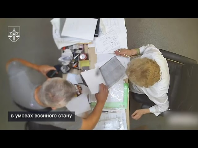 Голову ВЛК викрито на масовому продажі «непридатності» до служби. Вилучено понад 300 тис доларів США