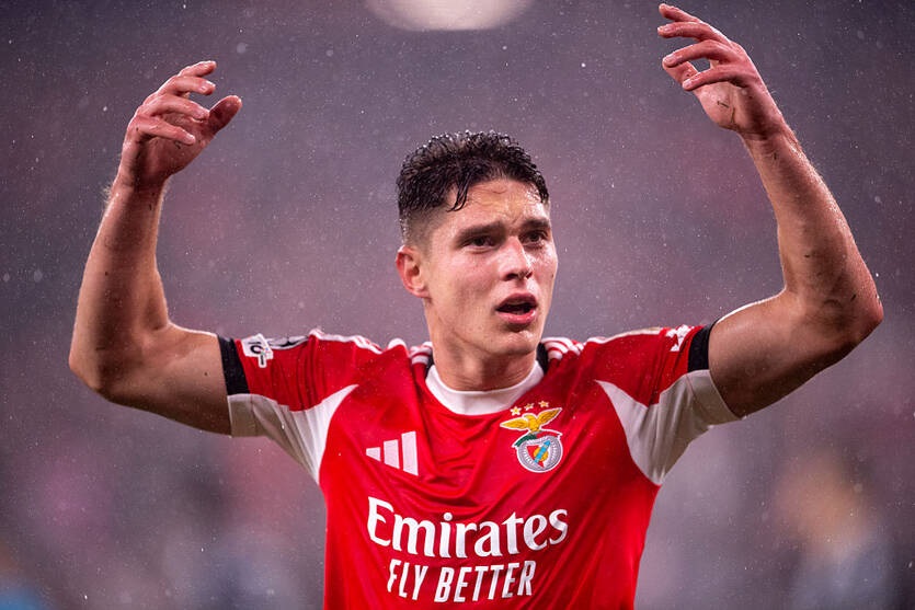 Судаков відмовився від участі в матчі Бенфіки через біль у спині