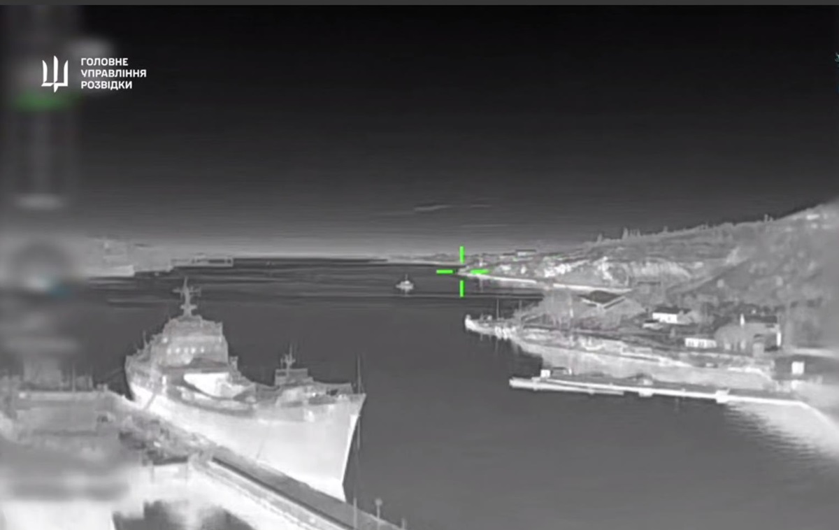 Бійці ГУР уразили вертоліт і кораблі в Криму