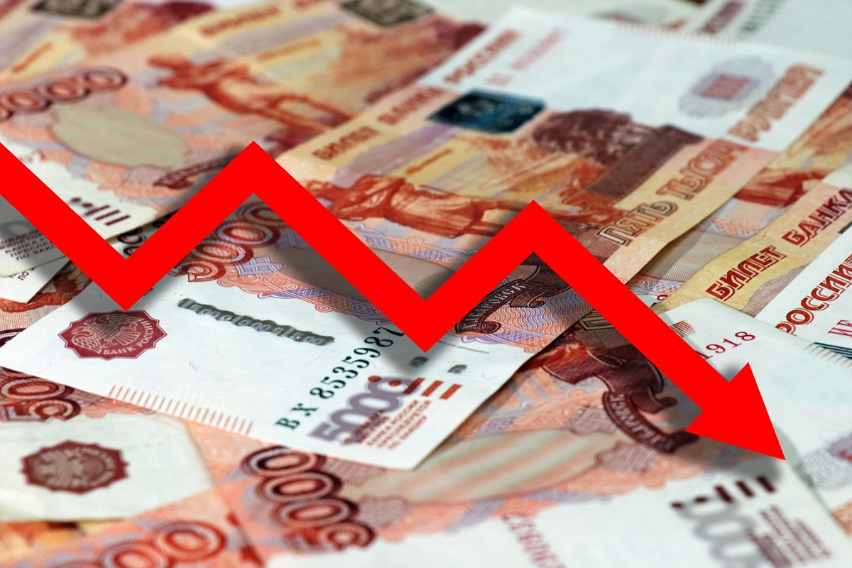 Дефіцит бюджету РФ майже наздогнав річний прогноз