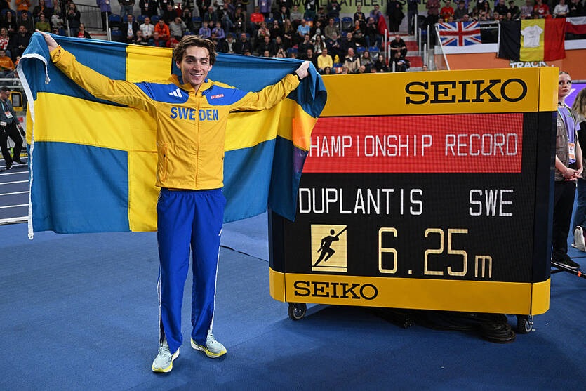 Дюплантіс дає рекорди та стає чемпіоном світу вчетверте поспіль