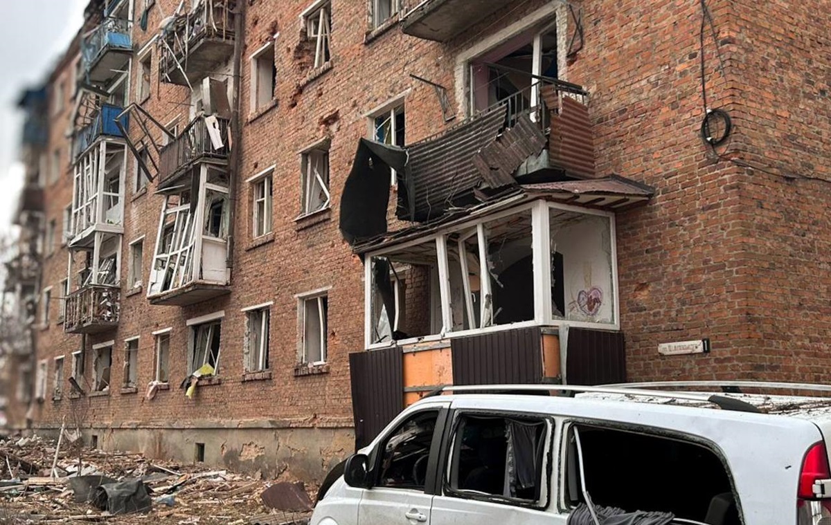 Глухів зазнав бомбового удару, багато поранених