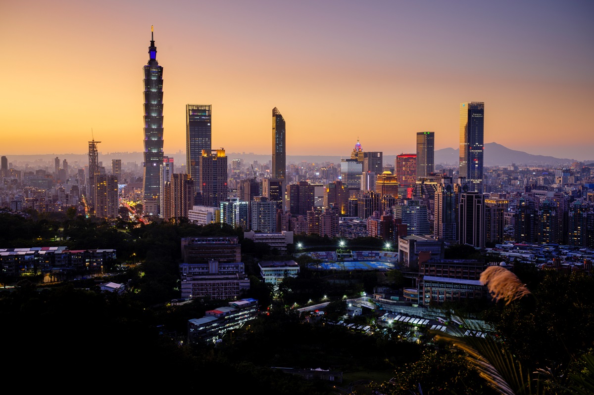 Китай запропонував Тайваню умови “мирного возз&rsquo;єднання”