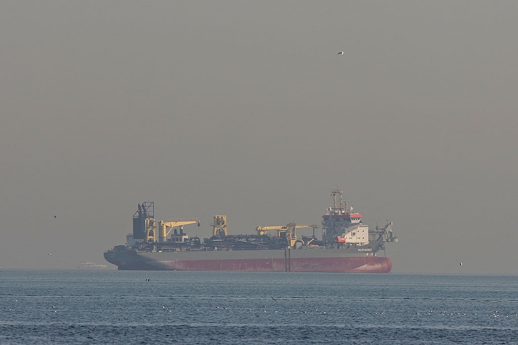 Неподалік від берегів Кувейту стався вибух на нафтовому танкері