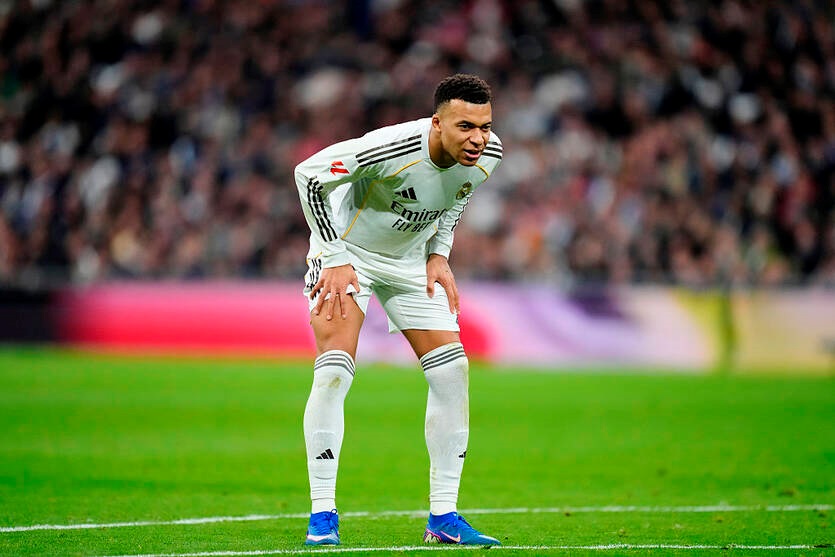 Реал надовго залишився без Мбаппе через травму коліна