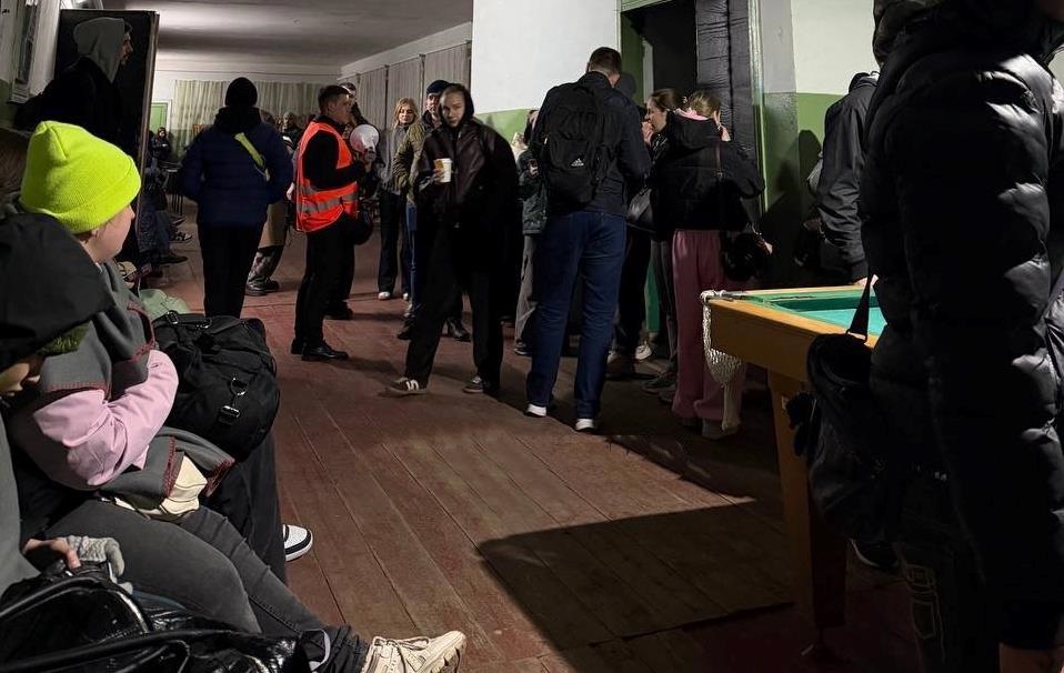 Село на Кіровоградщині прихистило 700 пасажирів потяга під час нічної атаки