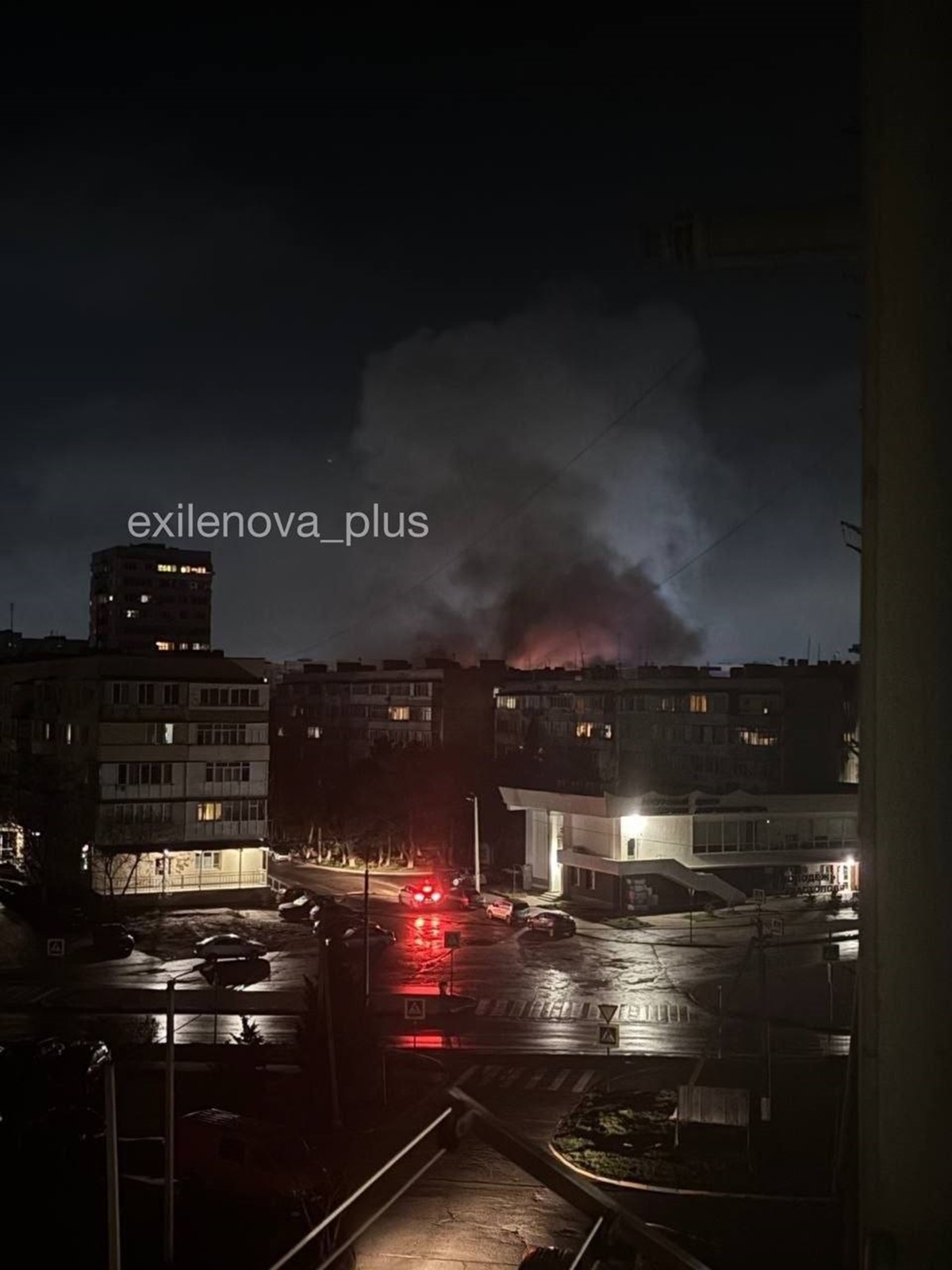 У Севастополі стався вибух у п’ятиповерхівці: палають три поверхи