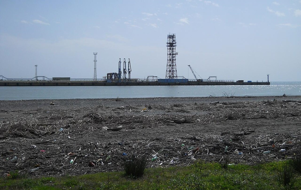 Єдиний НПЗ Грузії відмовився від російської нафти