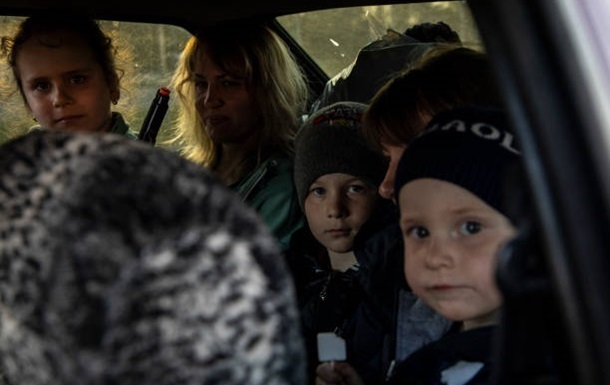 З окремих районів Слов&rsquo;янська примусово евакуюють дітей