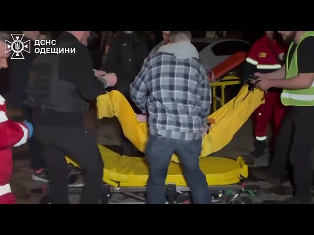 Одеса: через російський удар пошкоджена житлова 5-поверхівка, постраждали люди
