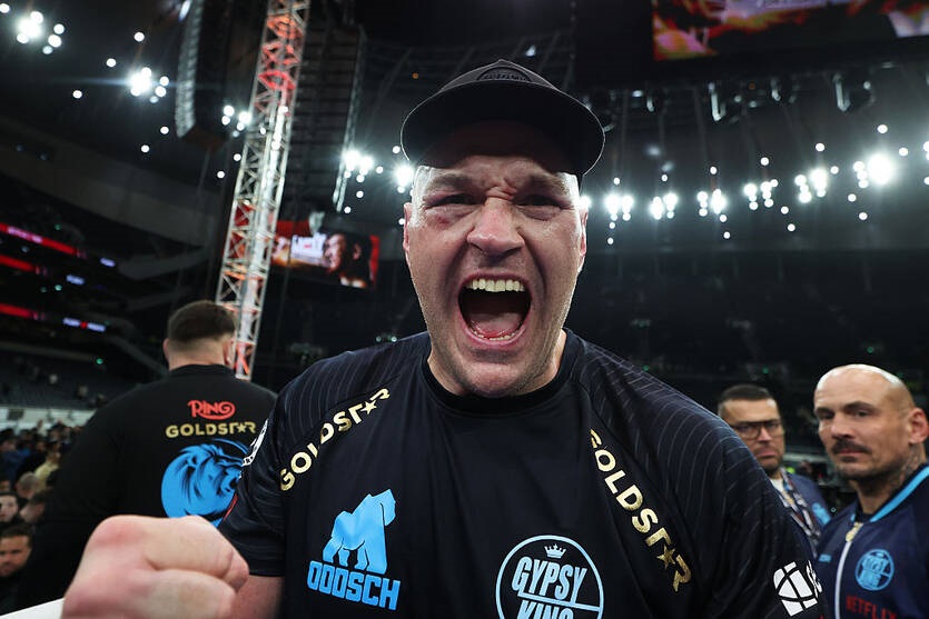 Ф&rsquo;юрі назвав Джошуа боягузом після відмови від бою