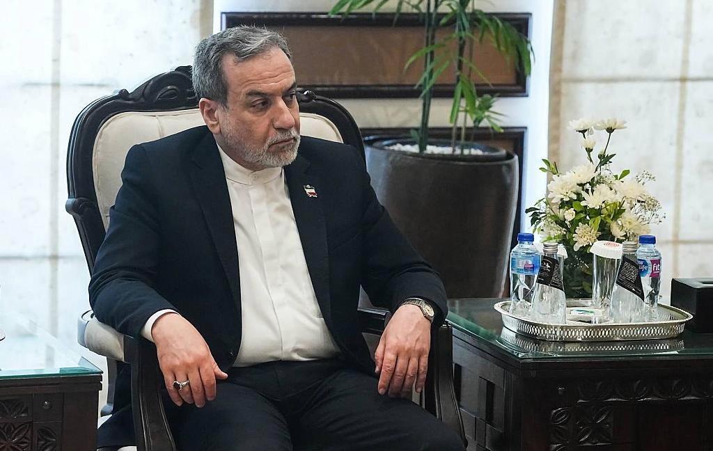 Глава МЗС Ірану приїде в Пакистан на переговори з американцями – ЗМІ