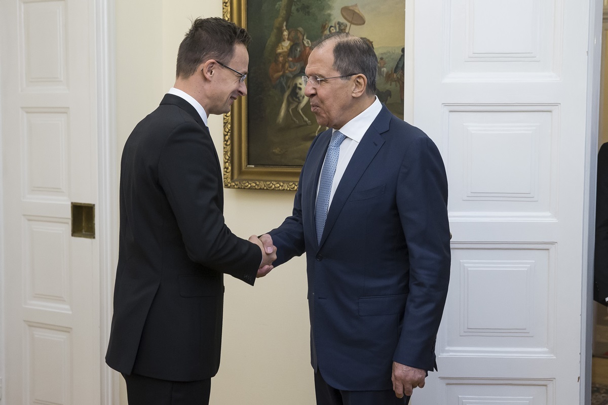 Крот РФ в Євросоюзі. Розмови Сіярто і Лаврова