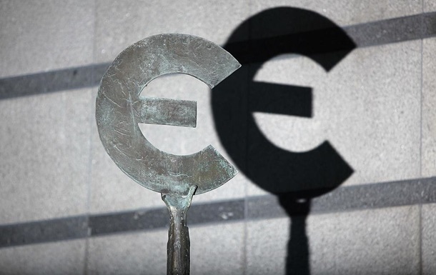 Курс євро втретє поспіль оновив історичний рекорд
