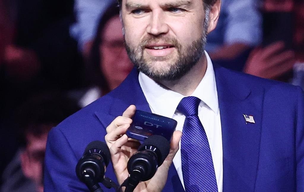 “Люблю Віктора”: Трамп телефоном підтримав Орбана