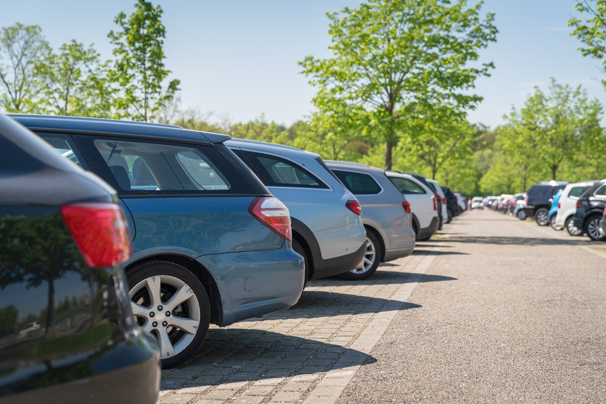 Названо найпопулярніші бензинові авто березня