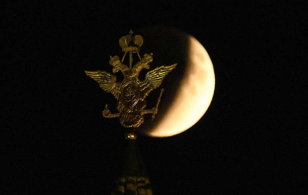 У Росії заговорили про “суверенні території” на Місяці