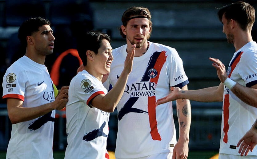 Забарний отримав свої оцінки за матч Ліги 1