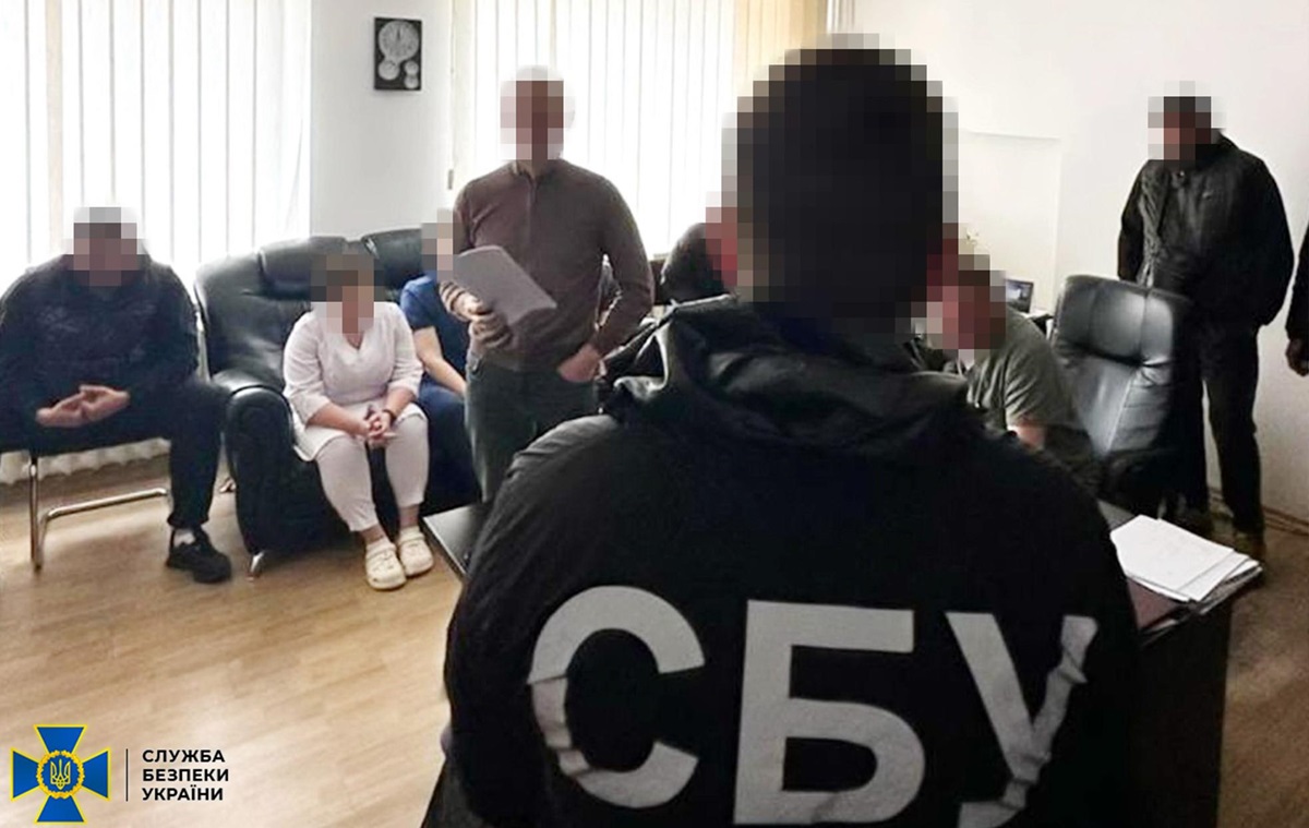 Займалися схемами для ухилянтів: у Черкасах викрили медиків
